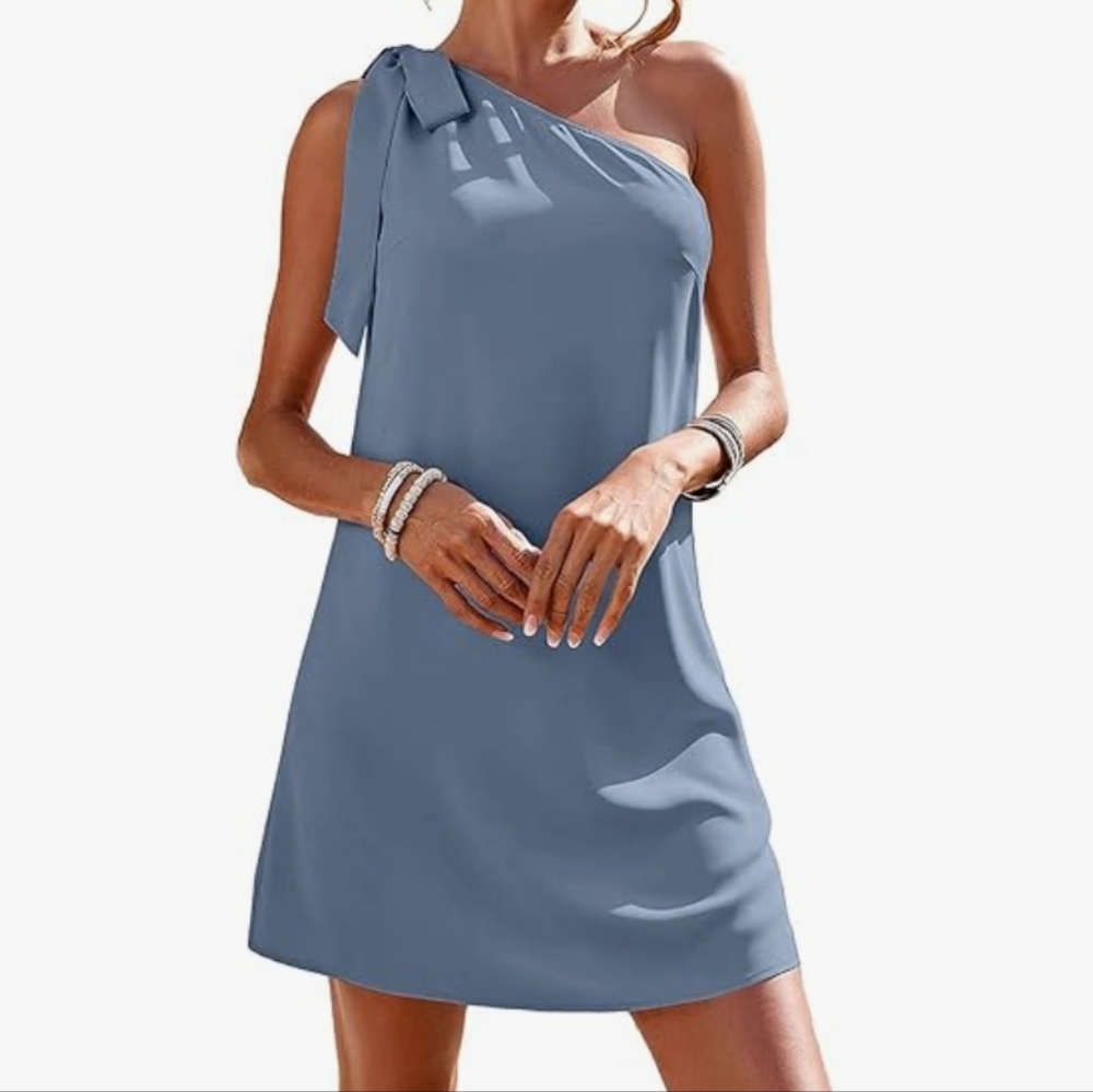 Nwot guitedee light blue one shoulder dress